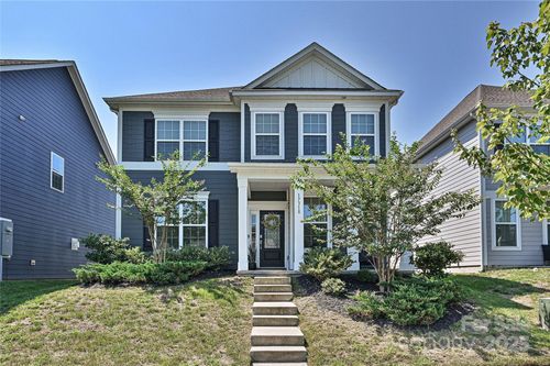 17318 Gladys Way, Davidson, NC, 28036-7904 | Card Image