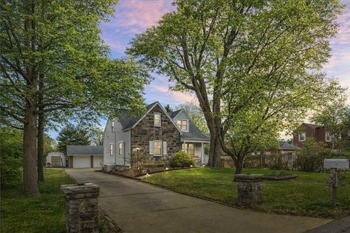 1325 Parkway Rd, Pittsburgh, PA, 15237-6325 | Card Image