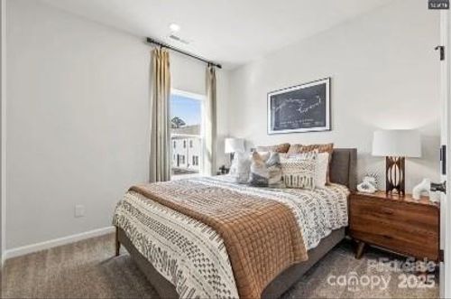 2306 Donnelly Hills Ln, Charlotte, NC, 28262-3881 | Card Image