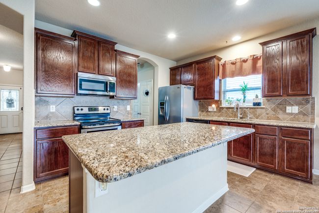 508 Saddle Pass, House other with 3 bedrooms, 2 bathrooms and null parking in Cibolo TX | Image 4