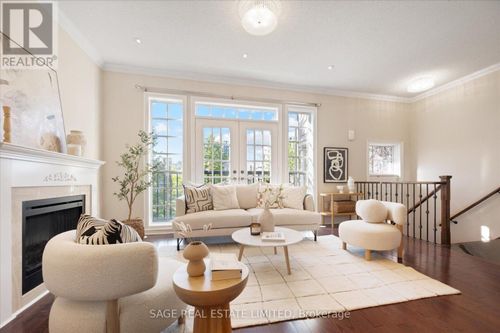 19 Roseberry Rd, Unionville, ON, L6G0C3 | Card Image