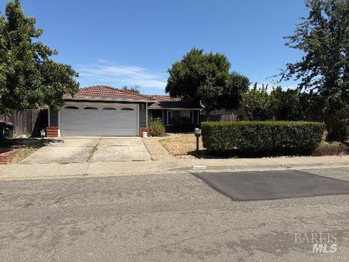 1666 Ontario Ct, Fairfield, CA, 94533-5887 | Card Image