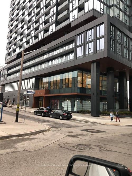 ph1-19 Western Battery Rd, Toronto, ON, M6K0E3 | Card Image