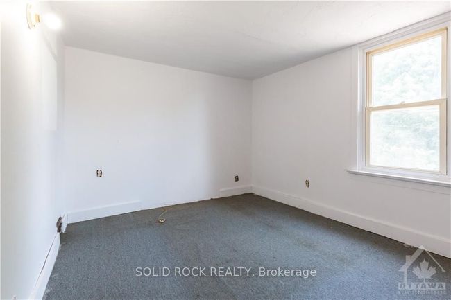 66 Augusta St, House other with 3 bedrooms, 2 bathrooms and 2 parking in South Dundas ON | Image 12