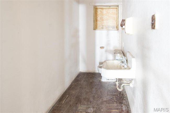 2334 E 25 Th St, House other with 0 bedrooms, 0 bathrooms and null parking in Granite City IL | Image 33