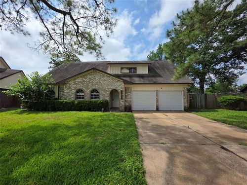 9723 Huntington Way Dr, Houston, TX, 77099-2405 | Card Image