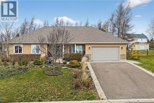 388 Rue Grande-Vallée, Dieppe, NB, E1A8R9 | Card Image