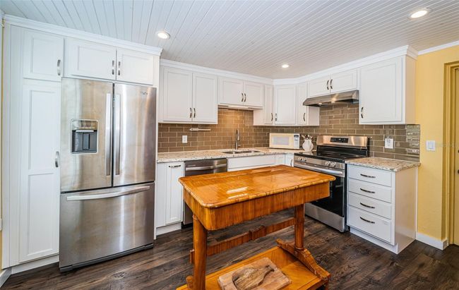 1768 Douglas Ave, House other with 2 bedrooms, 2 bathrooms and null parking in DUNEDIN FL | Image 13