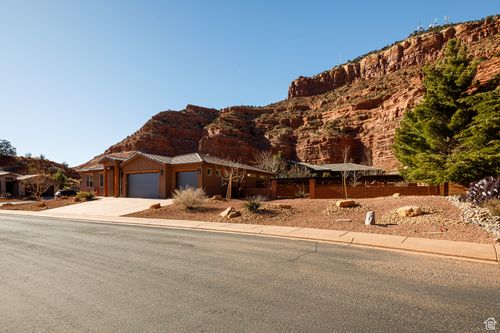 533 E Cutter Trl, Kanab, UT, 84741-3371 | Card Image