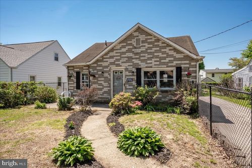 111 Jefferson Ave, NEW CASTLE, DE, 19720-2501 | Card Image