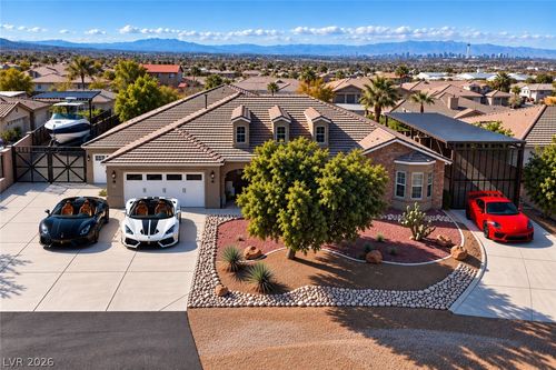 252 Hull St, Henderson, NV, 89015-5607 | Card Image