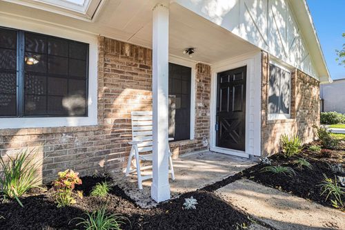 1019 W Brompton Dr, Pearland, TX, 77584-2201 | Card Image