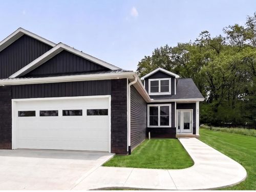 302 Haines Dr, Elkhart, IN, 46514-1461 | Card Image
