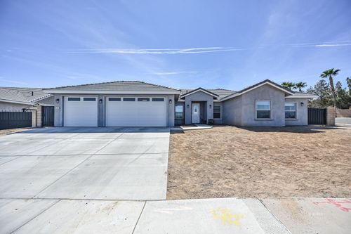 131 Brianna St, Ridgecrest, CA, 93555-7747 | Card Image