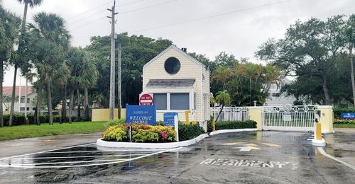 103-3433 Nw 44th St, Lauderdale Lakes, FL, 33309-4276 | Card Image