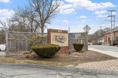 apt-504-22 Railroad St, Andover, MA, 01810-3574 | Card Image