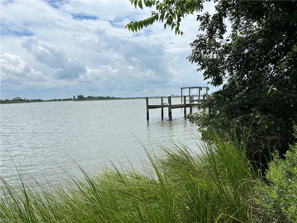 Land in Hampton