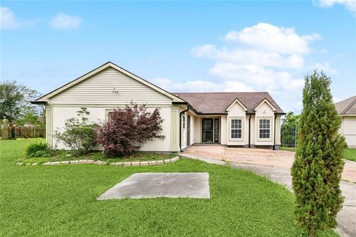 14031 Explorers Ave, New Orleans, LA, 70129-2713 | Card Image