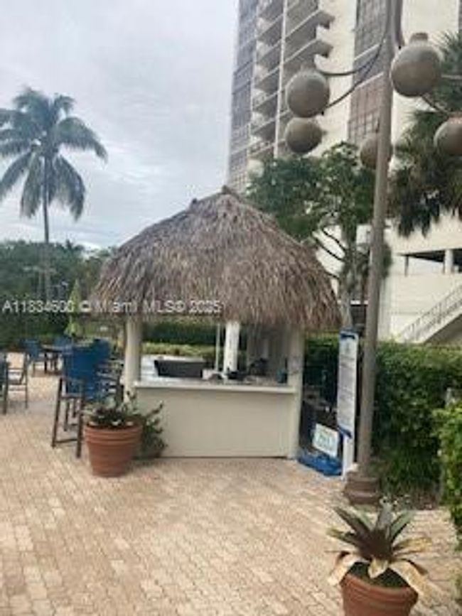 APT-2003 - 18151 Ne 31 St Ct, Condo with 1 bedrooms, 2 bathrooms and null parking in Aventura FL | Image 6