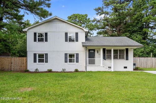 808 Greenbriar Rd, Wilmington, NC, 28409-3921 | Card Image