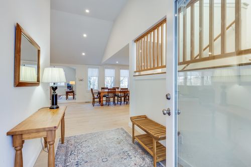 33 Fern Ln, Woods Hole, MA, 02543-1111 | Card Image