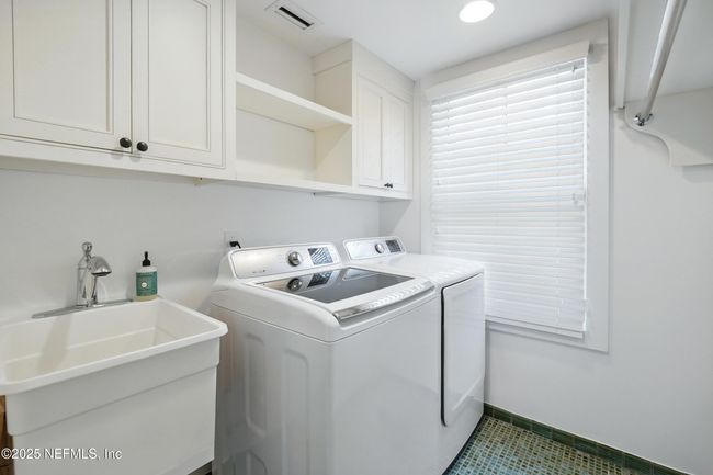 816 Ocean Front, House other with 4 bedrooms, 3 bathrooms and null parking in NEPTUNE BEACH FL | Image 63