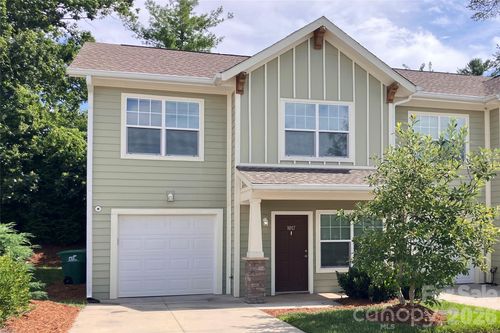 1017 Baldwin Commons Dr, Arden, NC, 28704-1127 | Card Image