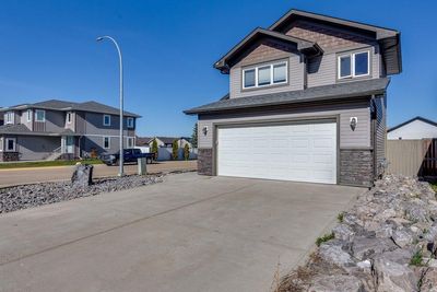 88 Heartland Cres, House detached with 3 bedrooms, 2 bathrooms and 4 parking in Penhold AB | Image 2