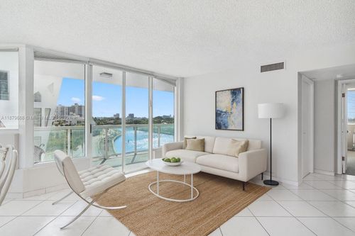 apt-604-3411 Indian Creek Dr, Miami Beach, FL, 33140-4058 | Card Image