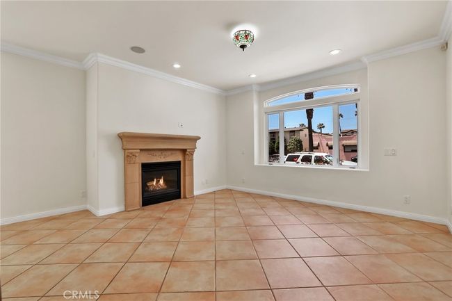326 6 Th St, House other with 4 bedrooms, 5 bathrooms and 2 parking in Huntington Beach CA | Image 9
