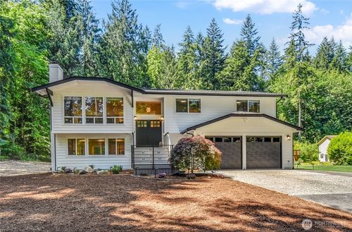 19417 153rd Ave Ne, Woodinville, WA, 98072-8404 | Card Image