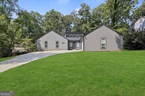 1060 Deer Chase, Stone Mountain, GA, 30088-2404 | Card Image