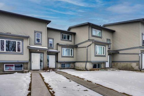 44-12 Templewood Dr Ne, Calgary, AB, T1Y4R7 | Card Image