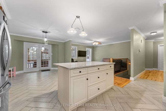 559 Mclachlan Rd, House other with 4 bedrooms, 2 bathrooms and 6 parking in White Lake ON | Image 9