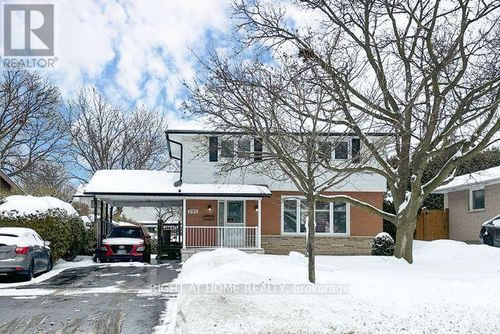 295 Central Park Blvd N, Oshawa, ON, L1G5Z5 | Card Image