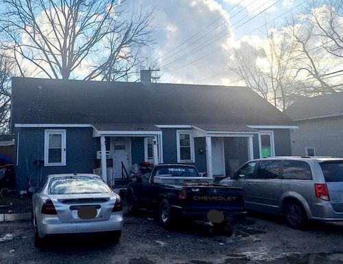 209 Huston St, Circleville, OH, 43113-1940 | Card Image
