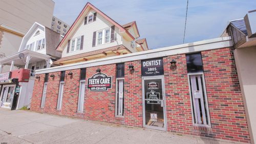 3805 Ventnor Ave, Atlantic City, NJ, 08401-5944 | Card Image