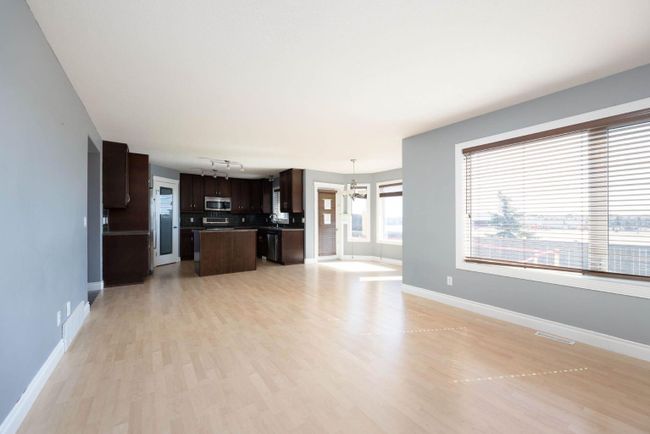 193 Fox Crescent, Home with 5 bedrooms, 3 bathrooms and 4 parking in Fort Mcmurray AB | Image 8