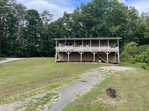 215 Coal Creek Ln, Rocky Top, TN, 37769-3038 | Card Image
