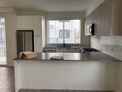 139-488 Furness St, New Westminster, BC, V3M0M1 | Card Image