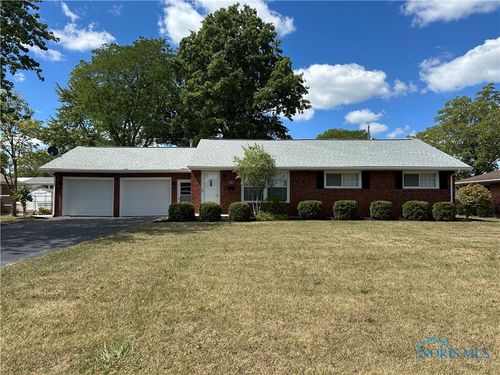 624 Lincolnshire Ln, Findlay, OH, 45840-6827 | Card Image