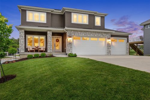 1244 Kona Cir, Coralville, IA, 52241-1290 | Card Image