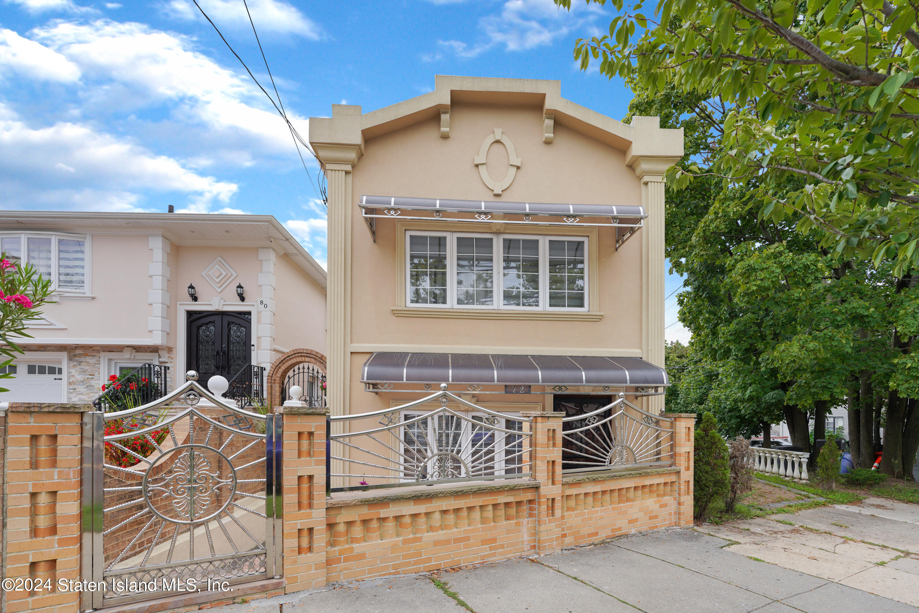 Sand Ln, Staten Island, NY 10305