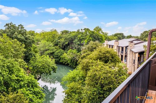 apt-c204-371 W Lincoln St, New Braunfels, TX, 78130-4505 | Card Image