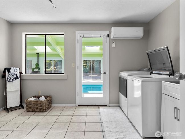 Spacious laundry room | Image 29