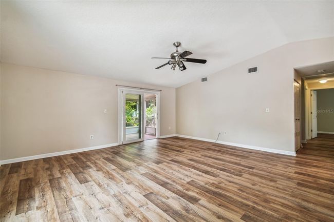 Living Room | Image 7