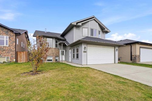 138 Jenner Cres, Red Deer, AB, T4P0E4 | Card Image