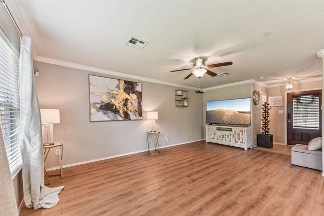 538 Travertine Trl, House other with 4 bedrooms, 3 bathrooms and 4 parking in Buda TX | Image 4