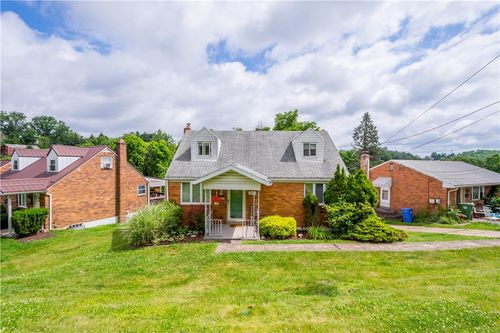 3099 Mcroberts Rd, Castle Shannon, PA, 15234-2814 | Card Image