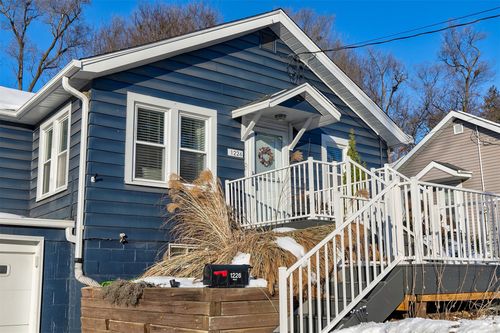 1226 55th St, Des Moines, IA, 50311-2202 | Card Image